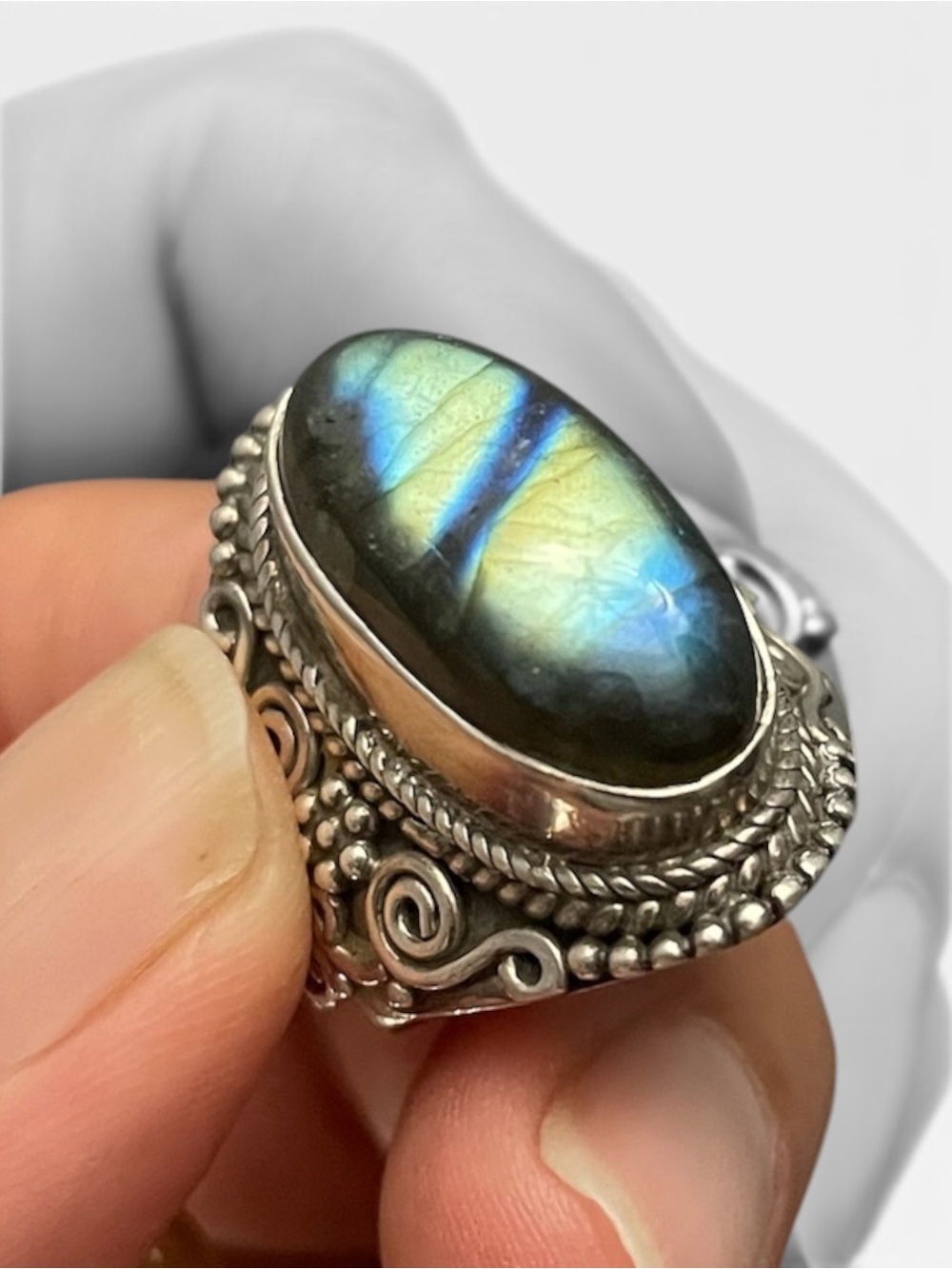 Sterling Silver Labradorite Statement Ring - Blue Green Flash